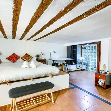 Charming Bohemian Lavapies Apartment Madrid Exterior photo